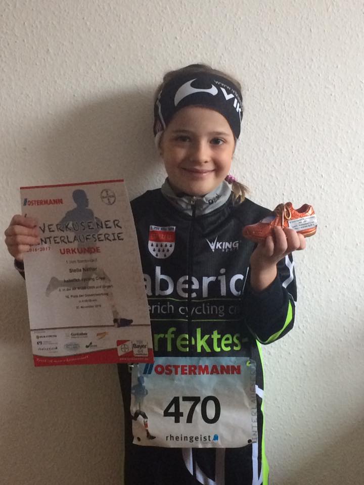 Stella Näther wird 3. in Ihrer AK WU8 beim Leverkusener Winterlauf